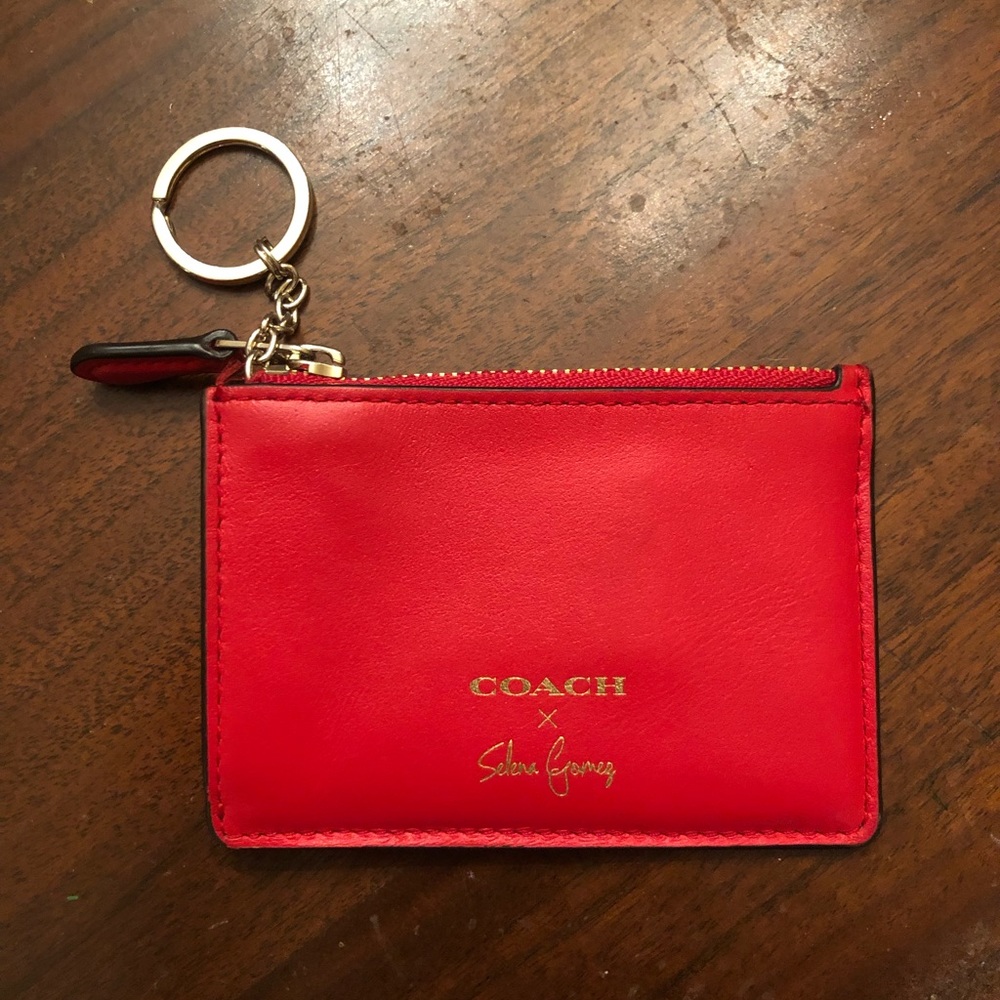 Selena Gomez coach change/card keychain